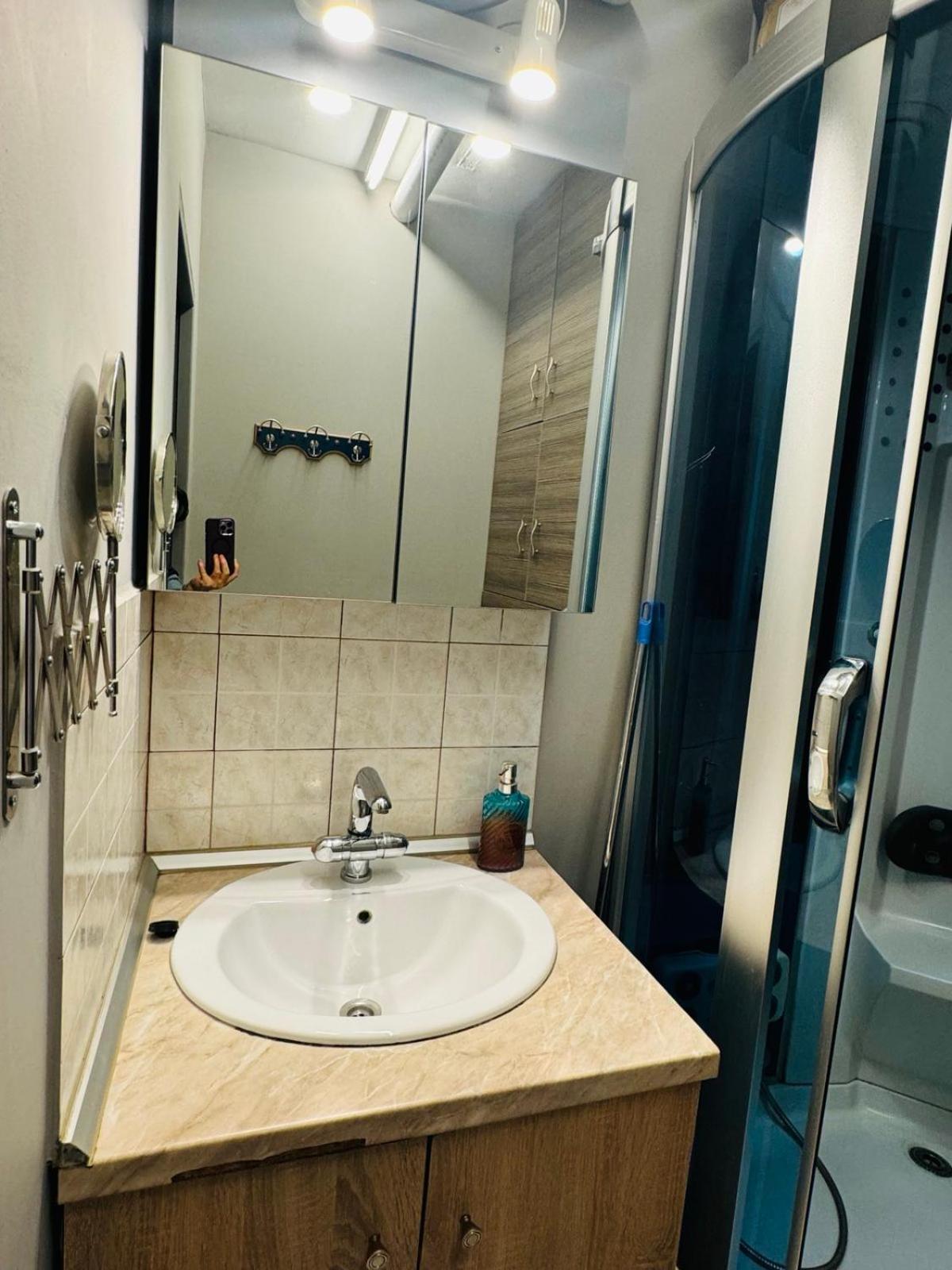 Day In Athens 2 Apartment Bagian luar foto